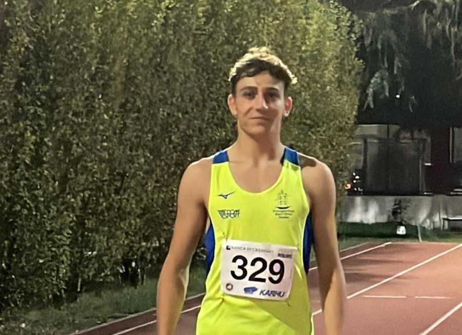 Atletica: Loic Proment fa suo il record Juniores del miglio Atletica: Loic Proment fa suo il record Juniores del miglio