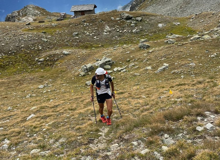 TOR330-Tor des Geants, Collé costretto a una sosta superato da Perrier e Victor TOR330-Tor des Geants, Collé costretto a una sosta superato da Perrier e Victor