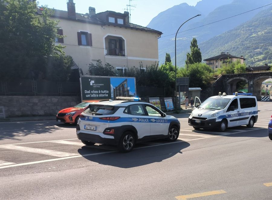 La Polizia locale sul luogo dell'incidente La Polizia locale sul luogo dell'incidente