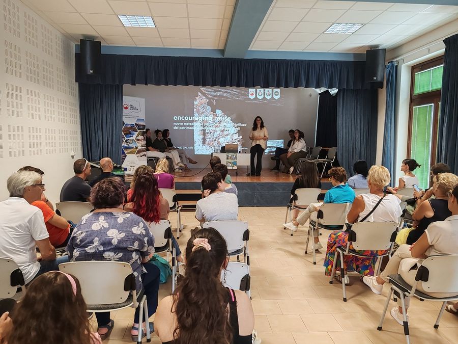 Primi risultati del progetto Gal 'Incoraggiare il riutilizzo' Primi risultati del progetto Gal 'Incoraggiare il riutilizzo'