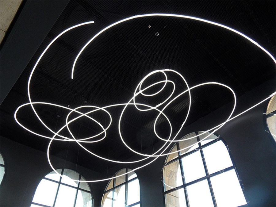'Struttura al neon', 1951-Lucio Fontana (1899-1968) 'Struttura al neon', 1951-Lucio Fontana (1899-1968)