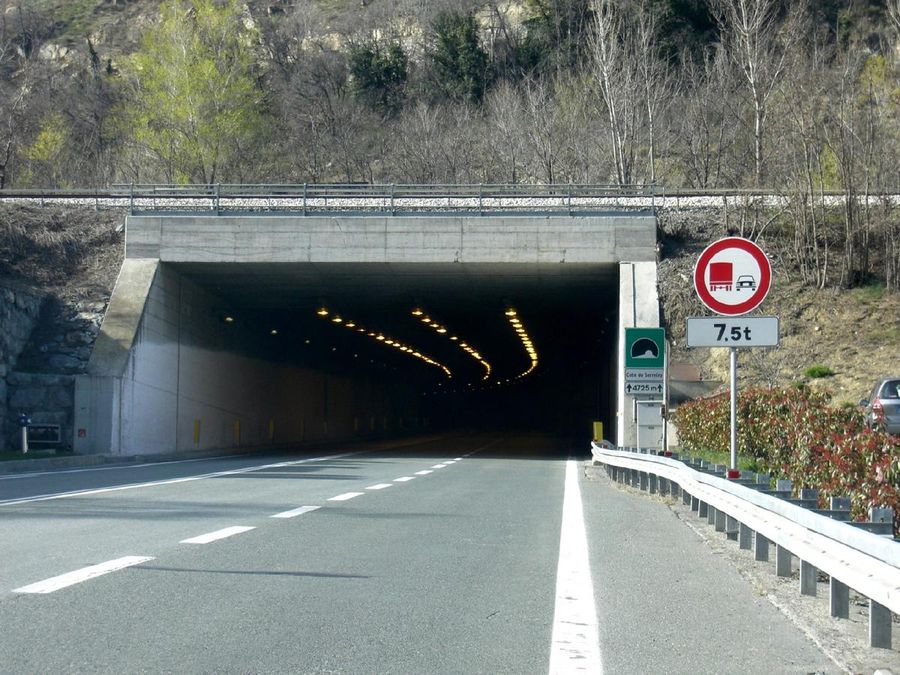 Galleria Côte de Sorreley verso la chiusura; un anno di stop scuote la valle del Gran San Bernardo Galleria Côte de Sorreley verso la chiusura; un anno di stop scuote la valle del Gran San Bernardo