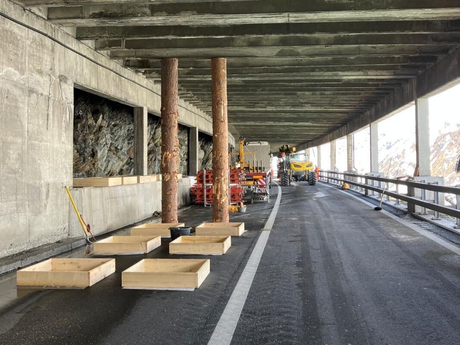 Lavori nella galleria di Toules (immagine dal sito web dell'Ustra)