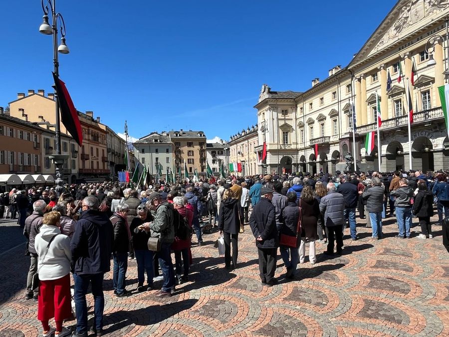 Aosta, un vento di Liberazione per soffiare via le paure della guerra Aosta, un vento di Liberazione per soffiare via le paure della guerra