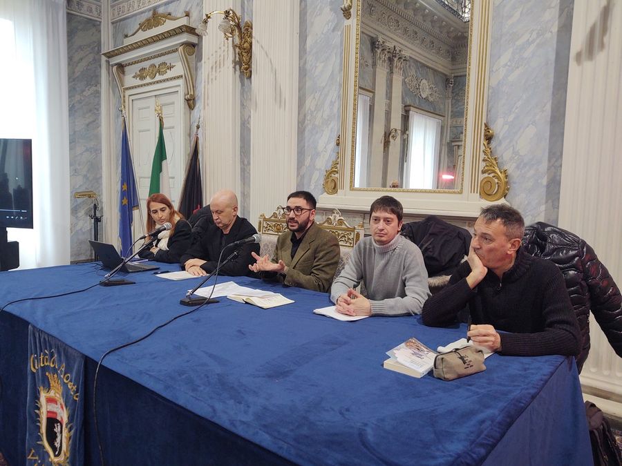 Le figure di Fedra e 'Franchenstain' protagoniste del progetto teatrale 'Prosopon'