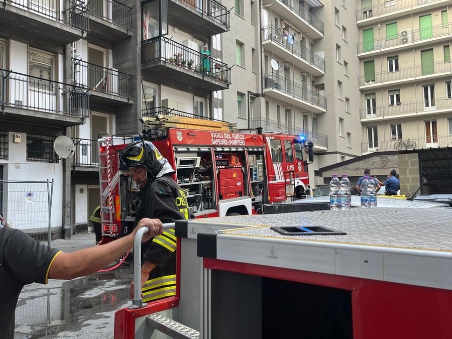 Incendio in un alloggio nel centro di Aosta