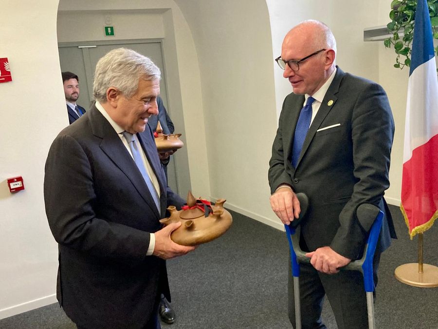 Antonio Tajani insieme al Presidente della Giunta, Renzo Testolin Antonio Tajani insieme al Presidente della Giunta, Renzo Testolin