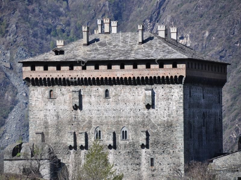 Ipotesi per un ascensore per il Castello di Verres