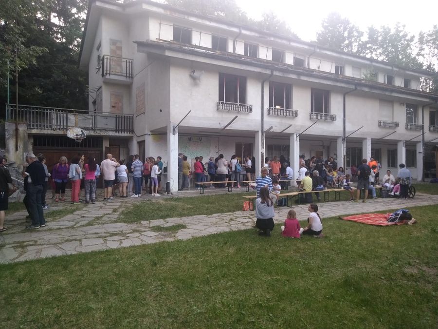 Un evento organizzato anni fa da 'L'albero di Zaccheo' nella ex colonia dove nascerà la Casa