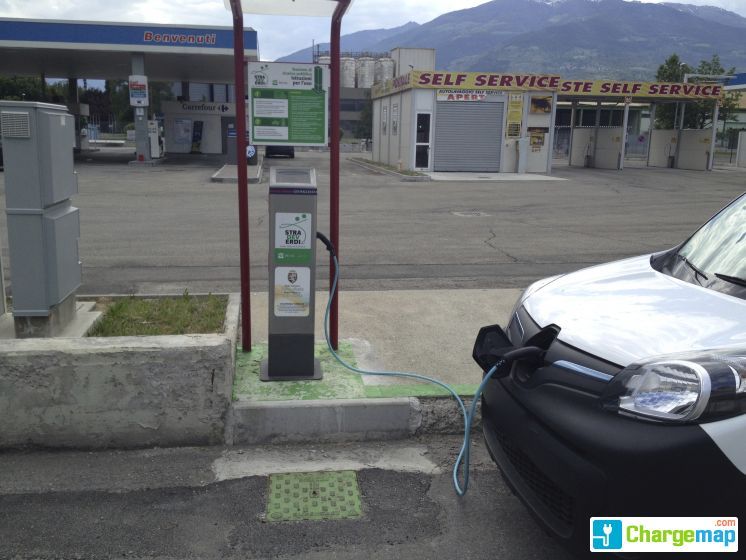 Resterà chiuso per mesi l'unico distributore di metano per auto in Valle