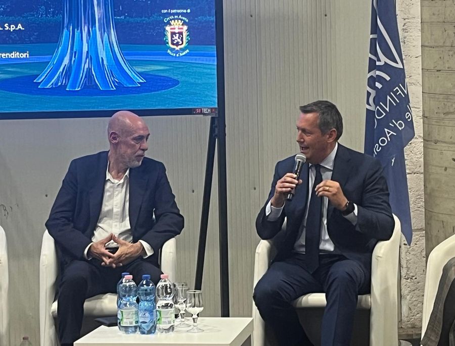 Da sn il procuratore capo di Aosta, Luca Ceccanti e l'ad di Cva, Giuseppe Argirò Da sn il procuratore capo di Aosta, Luca Ceccanti e l'ad di Cva, Giuseppe Argirò