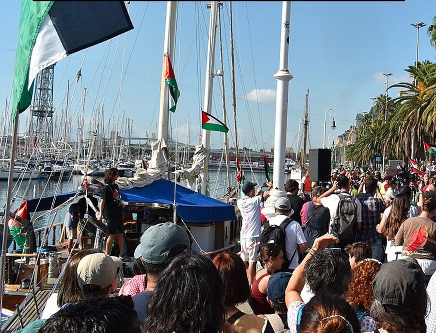 Global Sumud Flotilla, salpano le prime navi: 'romperemo il blocco di Gaza'