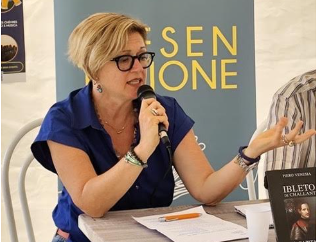 Seicento anni di storia valdostana nel nuovo libro di Ezia Bovo sugli Challant Seicento anni di storia valdostana nel nuovo libro di Ezia Bovo sugli Challant