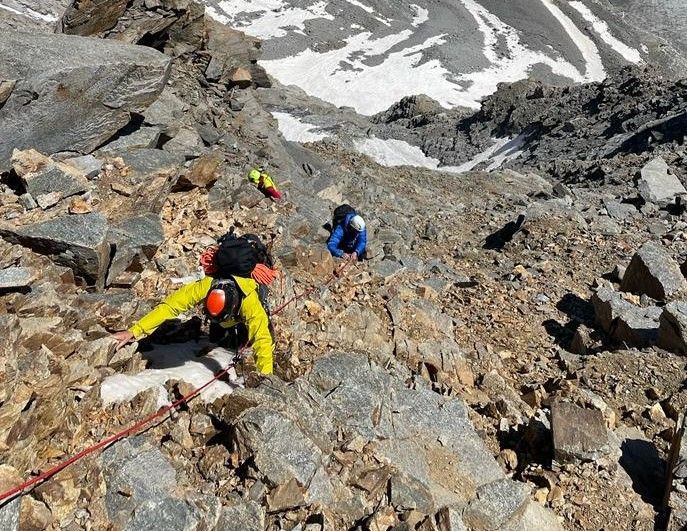 Recuperati alpinisti bloccati dalla stanchezza sul Granpa Recuperati alpinisti bloccati dalla stanchezza sul Granpa
