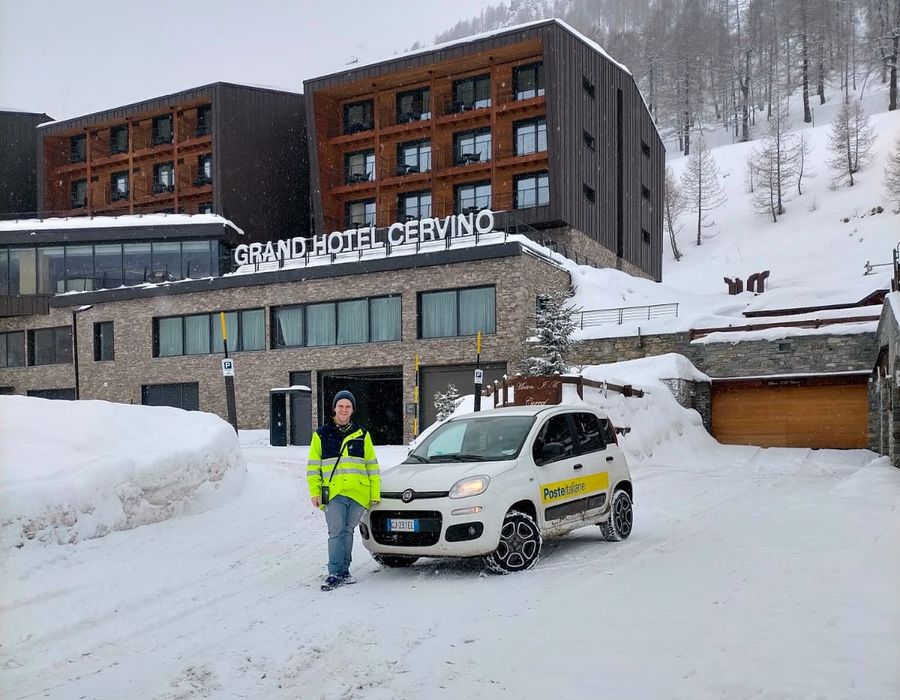 I postini valdostani raggiungono anche le località più innevate