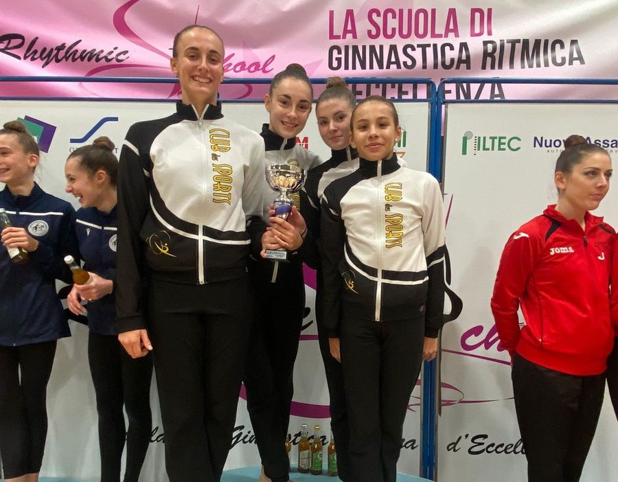 Da sn Beatrice e Cecilia Cuaz, Giulia Cretier e Aimee Bo Da sn Beatrice e Cecilia Cuaz, Giulia Cretier e Aimee Bo