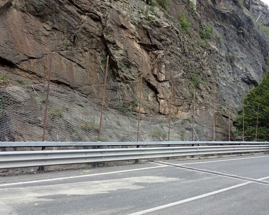 Frana a Donnas, riapre oggi alle 19 la Statale 26 Frana a Donnas, riapre oggi alle 19 la Statale 26