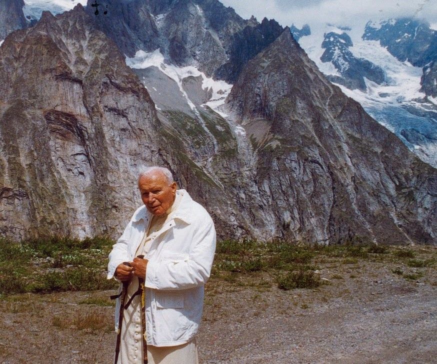 La Valle ricorda il 'suo' San Giovanni Paolo II La Valle ricorda il 'suo' San Giovanni Paolo II