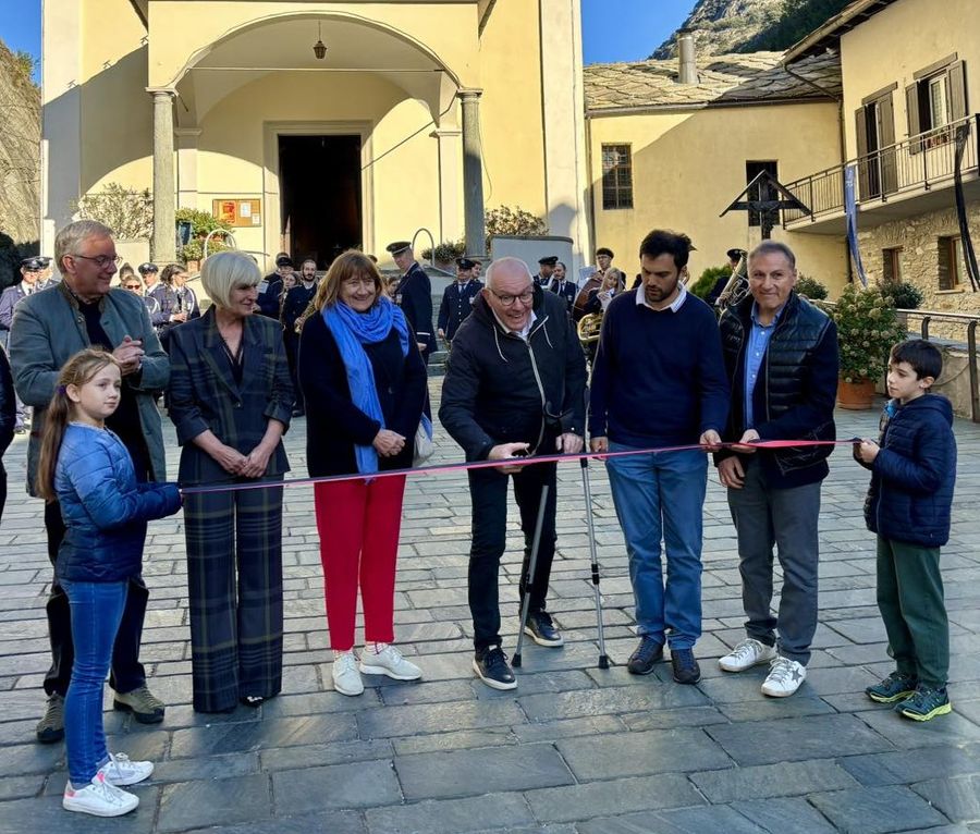 taglio del nastro per Marché au Fort 2025