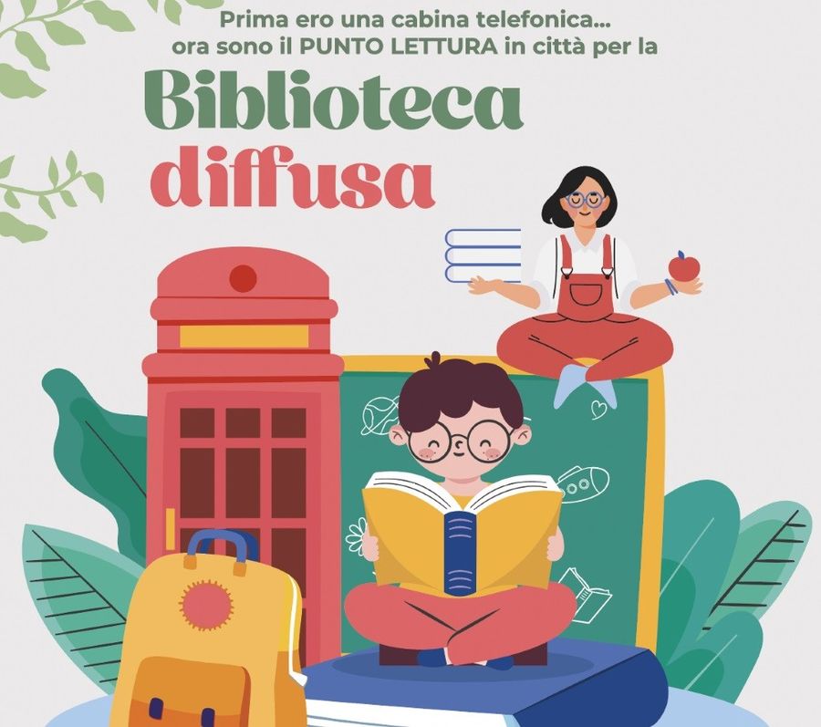 Aosta, in piazza Arco d'Augusto il nuovo 'Punto lettura' Aosta, in piazza Arco d'Augusto il nuovo 'Punto lettura'