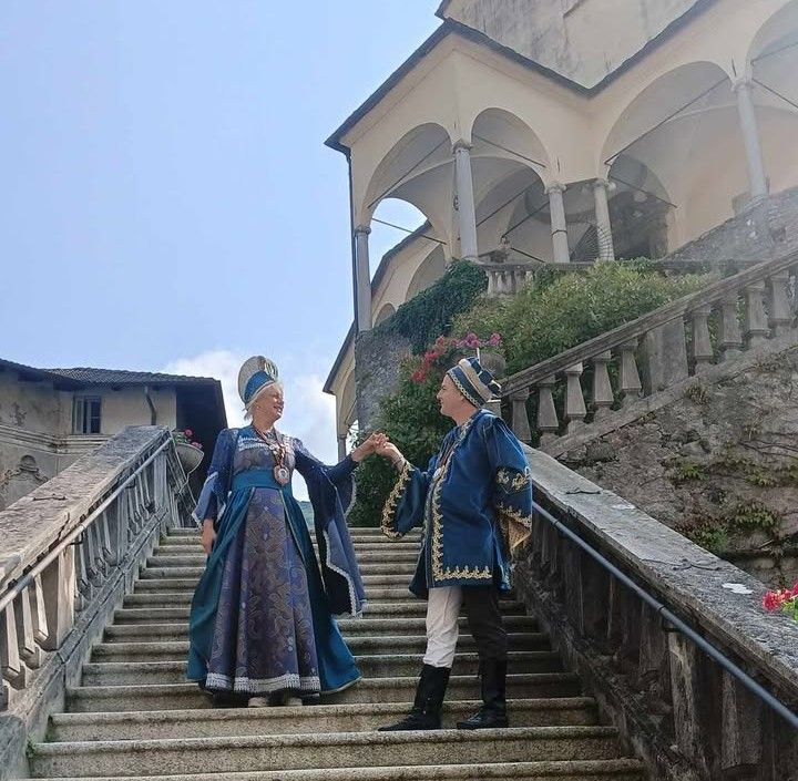 Edy Betemps e Tiziana Minuzzo rappresentano i personaggi Pierre Perronet e Marguerite Chevron Villette