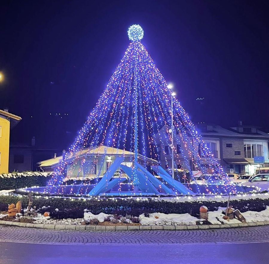 Traditèn e non solo: iniziato il 'Noël chez nous' di Charvensod