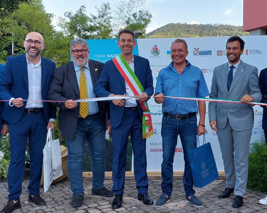 Da sn Roberto Molinaro, Luca Robaldo, Angelo Vaccarezza, Roberto Bodrito, Paolo Bongioanni, Marco Carrel e Marco Zunino