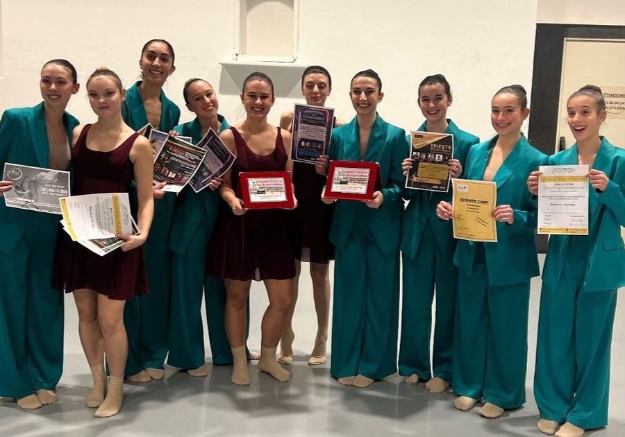 Le 10 allieve dell'Institut de Danse al primo posto tra i Gruppi Open