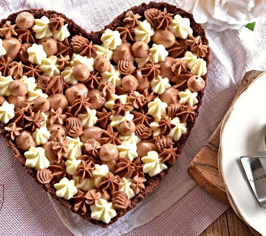 Crostata senza cottura ai tre cioccolati; San Valentino e 'La Pagina del Goloso'