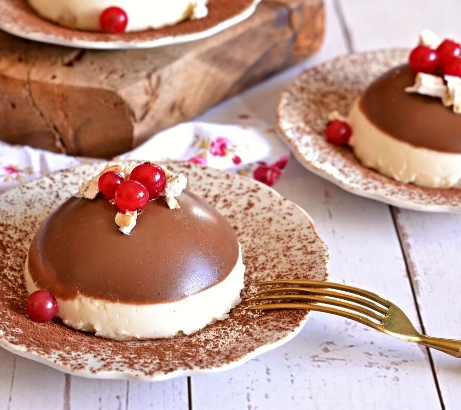 Panna cotta al torrone e cioccolato; Cinzia Raso e la sua Pagina del Goloso