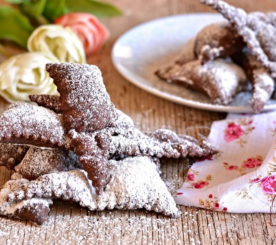 Chiacchiere di Carnevale al cacao come piacciono a Cinzia Raso
