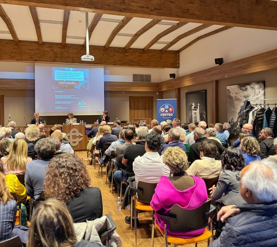 “'Autonomia Speciale al centro' tema della prima serata degli Autonomisti di Centro