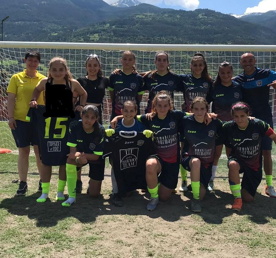 Calcio f: U15, l'Aosta 511 travolge 13 -0 la Juve e vola in semifinale