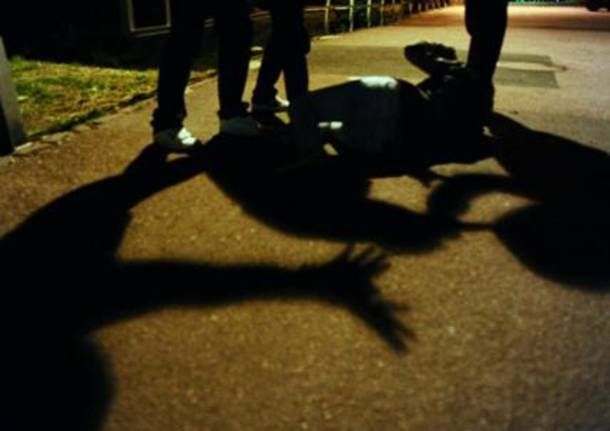 Rapine e violenze, la polizia di Aosta stringe il cerchio attorno a una feroce baby-gang