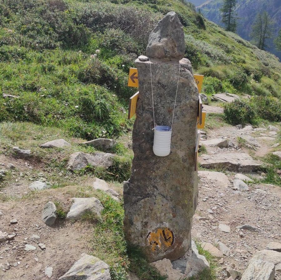 Gressoney, escursionisti 'prede' dei truffatori con la finta raccolta di offerte per la pulizia dei sentieri