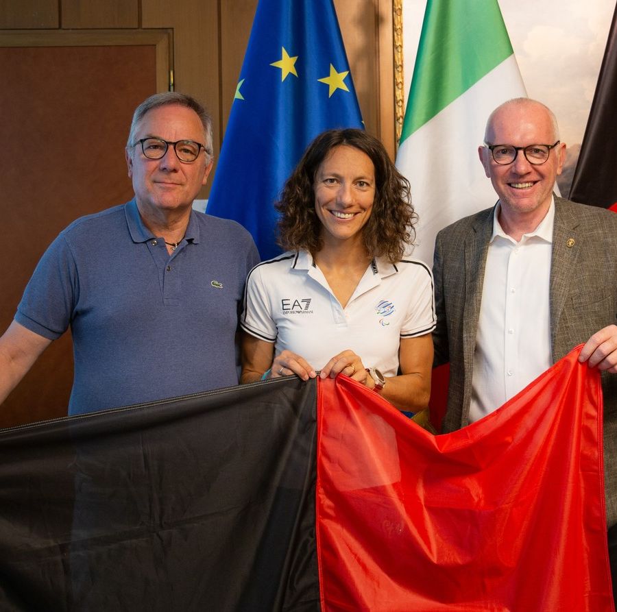 Da sn Giulio Grosjacques, Charlotte Bonin e Renzo Testolin