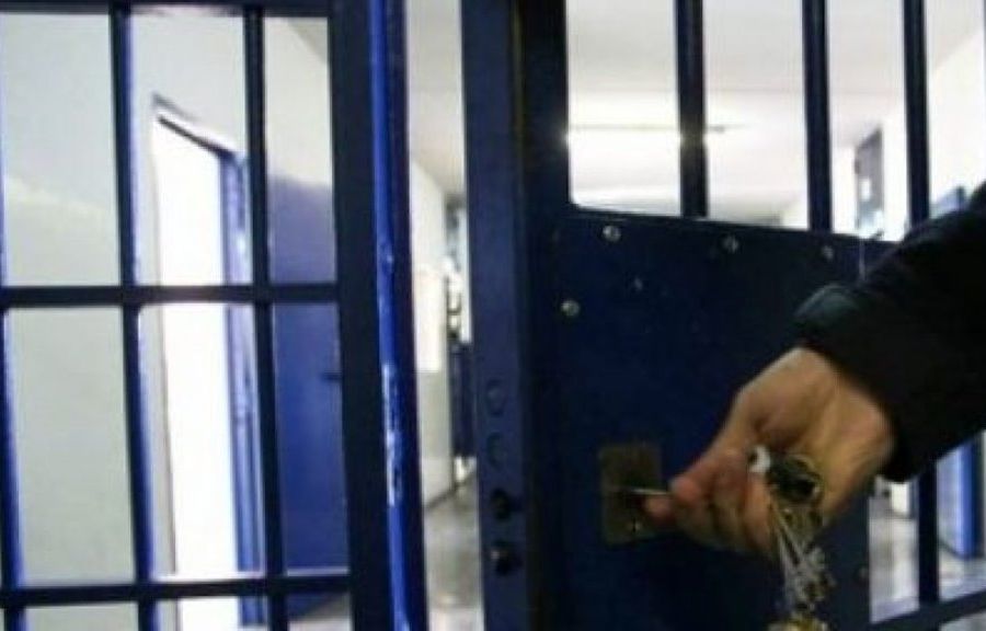 Ivrea, ennesima aggressione di un detenuto a un agente della Penitenziaria