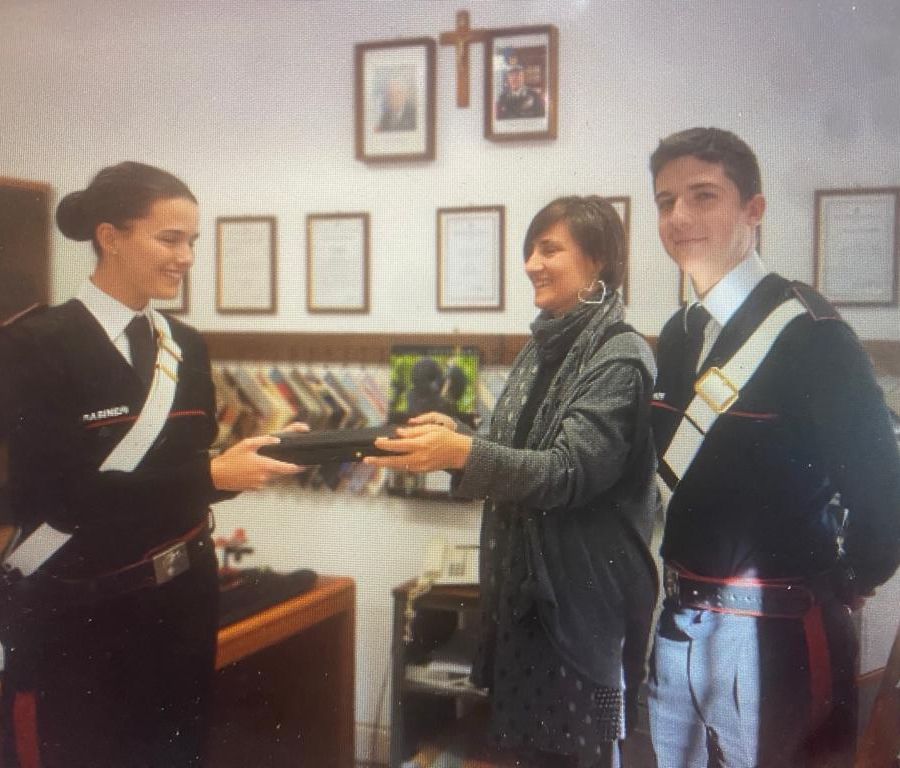 Recuperati dai carabinieri i computer rubati alle scuole di Chevrot