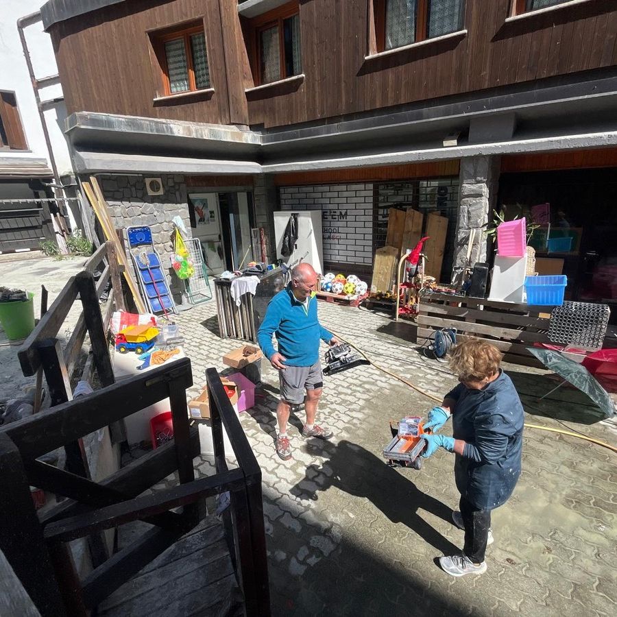 Commercianti a Cervinia duramente colpìti dall'esondazione