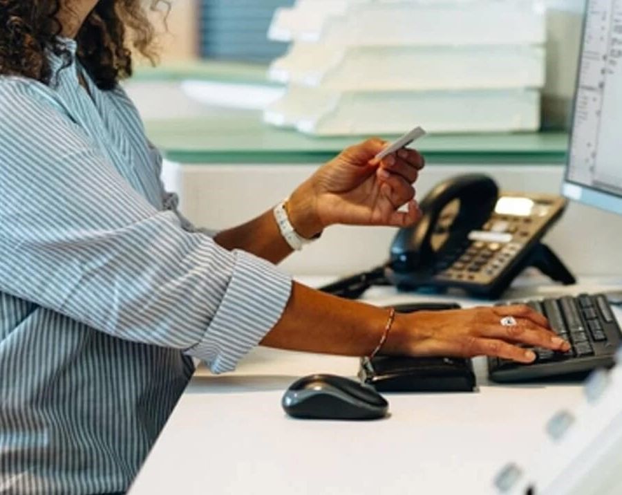 VdA Aperta, 'scure di Testolin sulle pensioni dei dipendenti del omparto unico