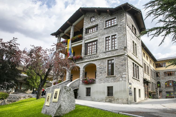Courmayeur; in Consiglio comunale il parcheggio a Dolonne