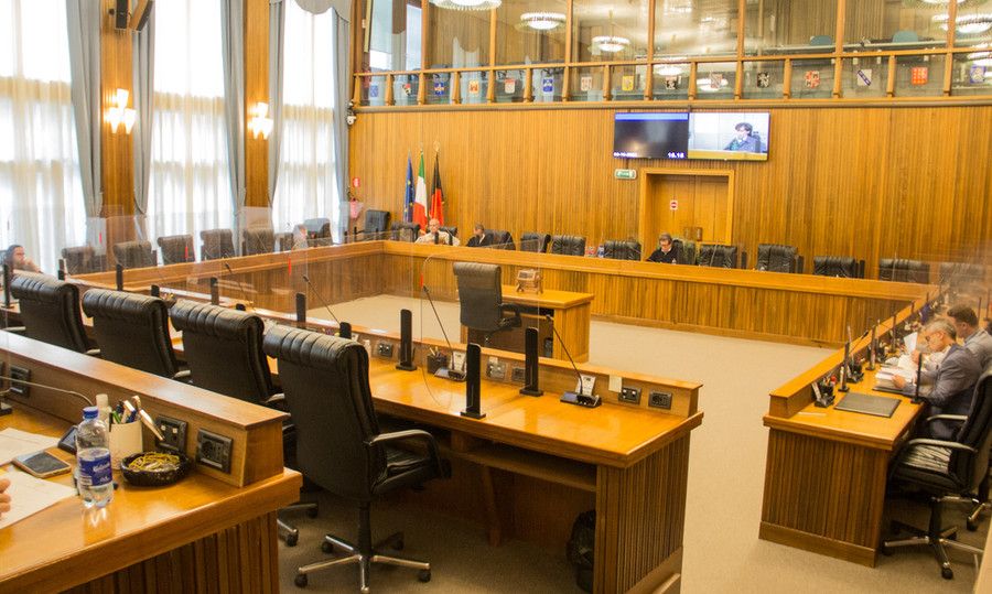 Consiglio Valle, approvati otto ordini del giorno sulle Leggi di bilancio