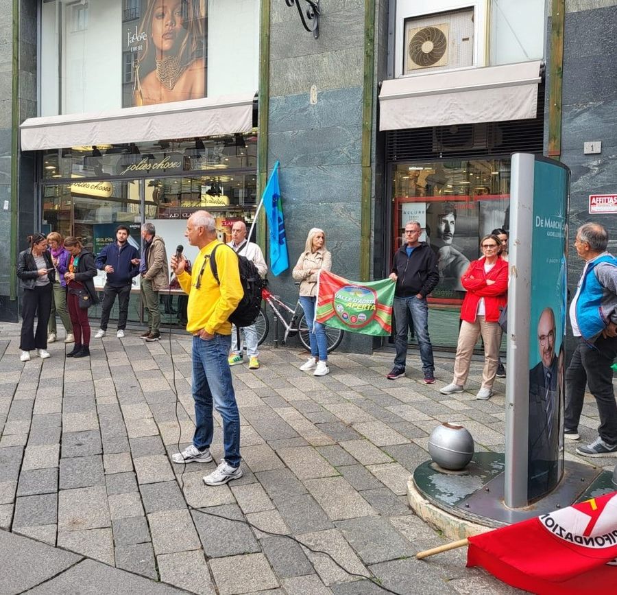 Protesta in piazza ad Aosta contro gli inasprimenti del Ddl Sicurezza