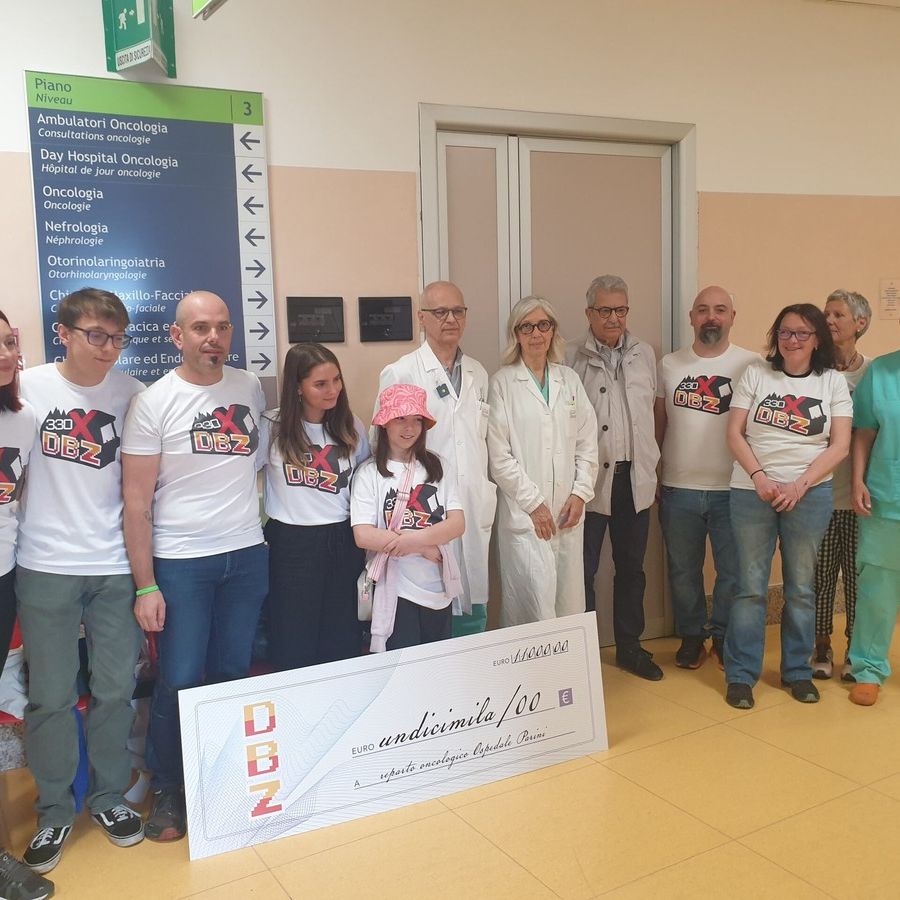 Da due associazioni 15mila euro alla Usl per acquistare un pulmino per i pazienti oncologici