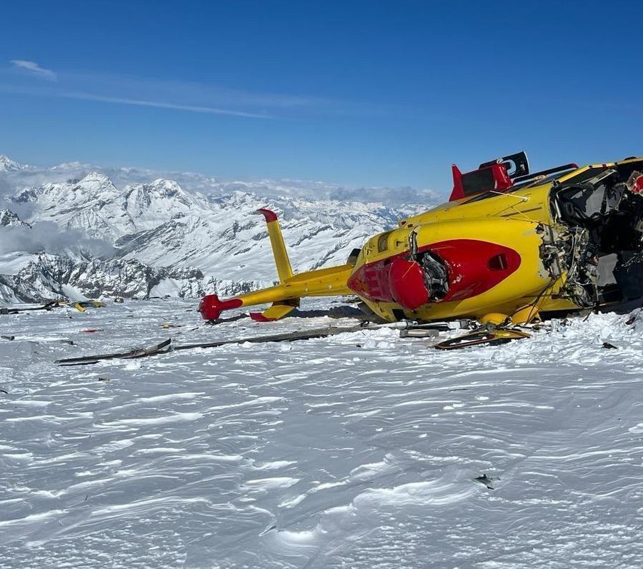 Cade elicottero sul Monte Rosa, illesi gli occupanti