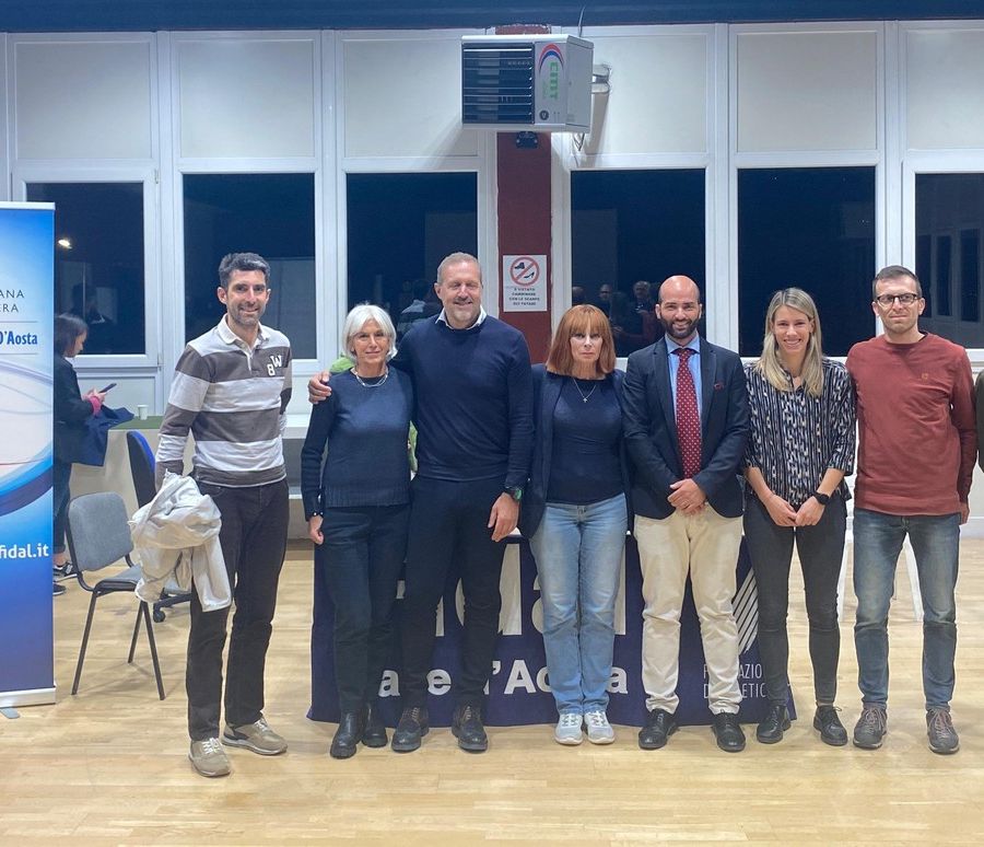 Da sn Mongiovetto, Sergi, Dondeynaz, la presidente Calvesi, Cantales, Pirana, Nicco e il revisore dei conti Franco Antonio Carlo