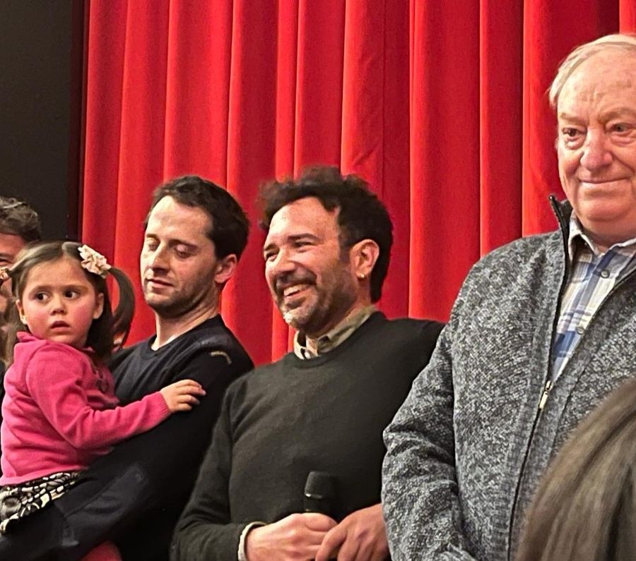 Da sn Paolo Calcidese, la piccola Agata in braccio al papà, Gabriele Torchio, Leandro Picarella e Severino Lombard