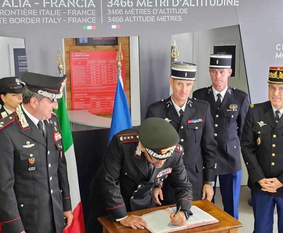 Migliore prevenzione e controllo con le pattuglie miste carabinieri/gendarmi alle frontiere alpine