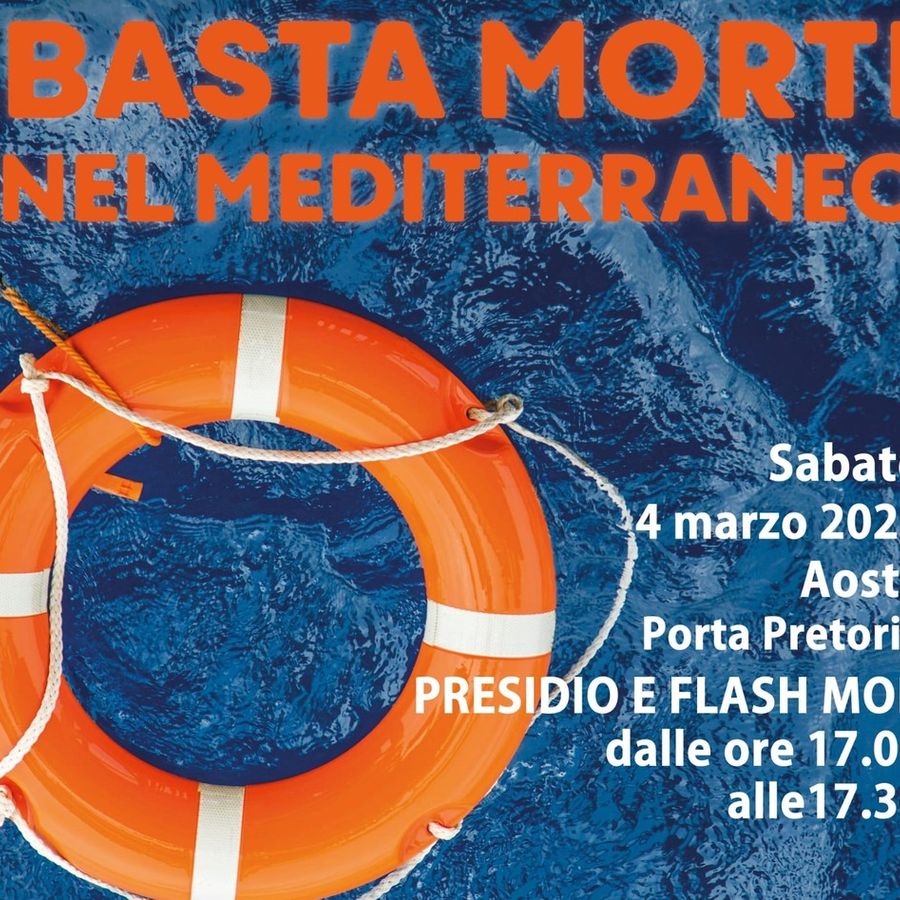'Basta morti nel mediterraneo', ad Aosta flash mob di Rete Antirazzista