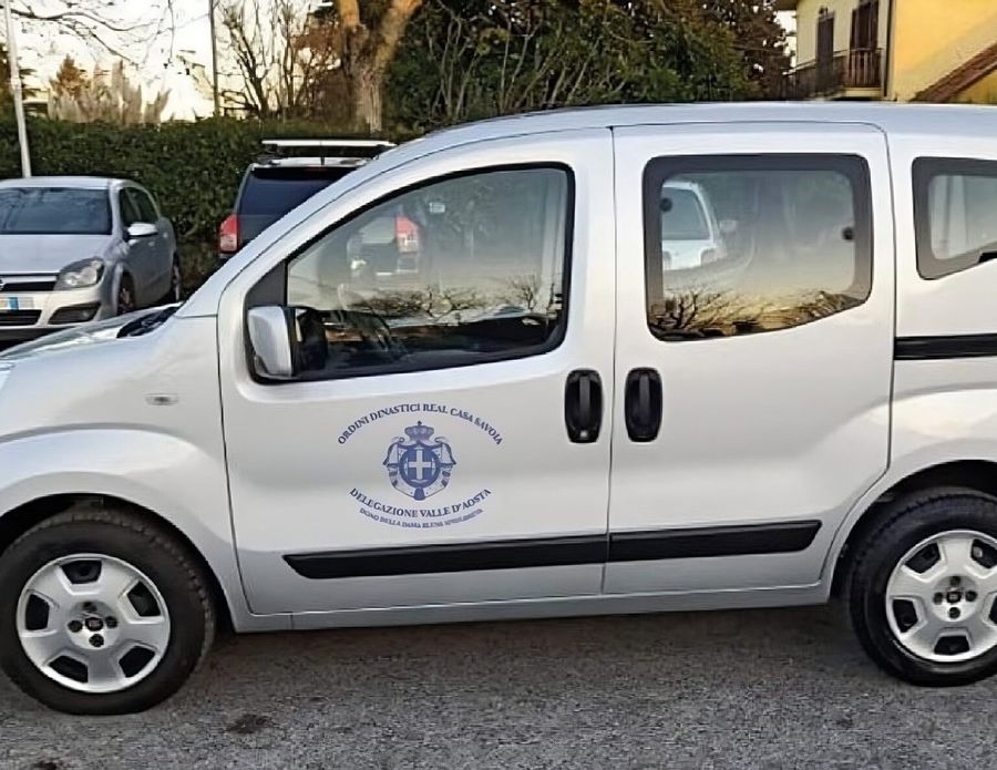 Dall'Ordine della Real Casa Savoia un furgone all’Associazione Quartiere Cogne